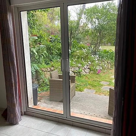 Spacieuse Independante Dans Parking Privee Bed & Breakfast